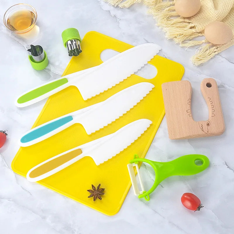 Sprout Peg Plastic Chef Play Set
